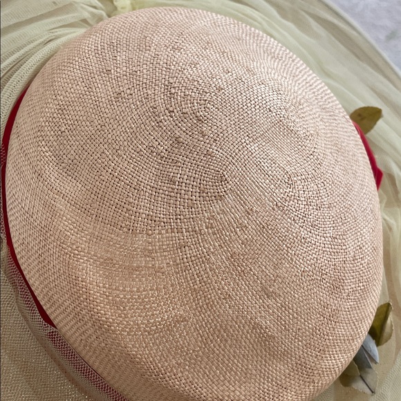 VINTAGE 1910’s straw hat with rose and yellow tulle red velvet Accents - Picture 2 of 13